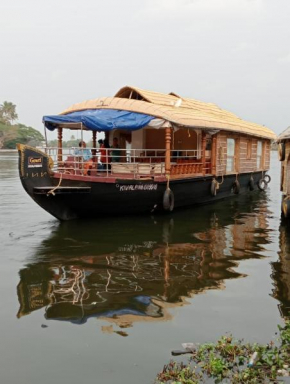 Sreekrishna Houseboat - VACCINATED STAFF